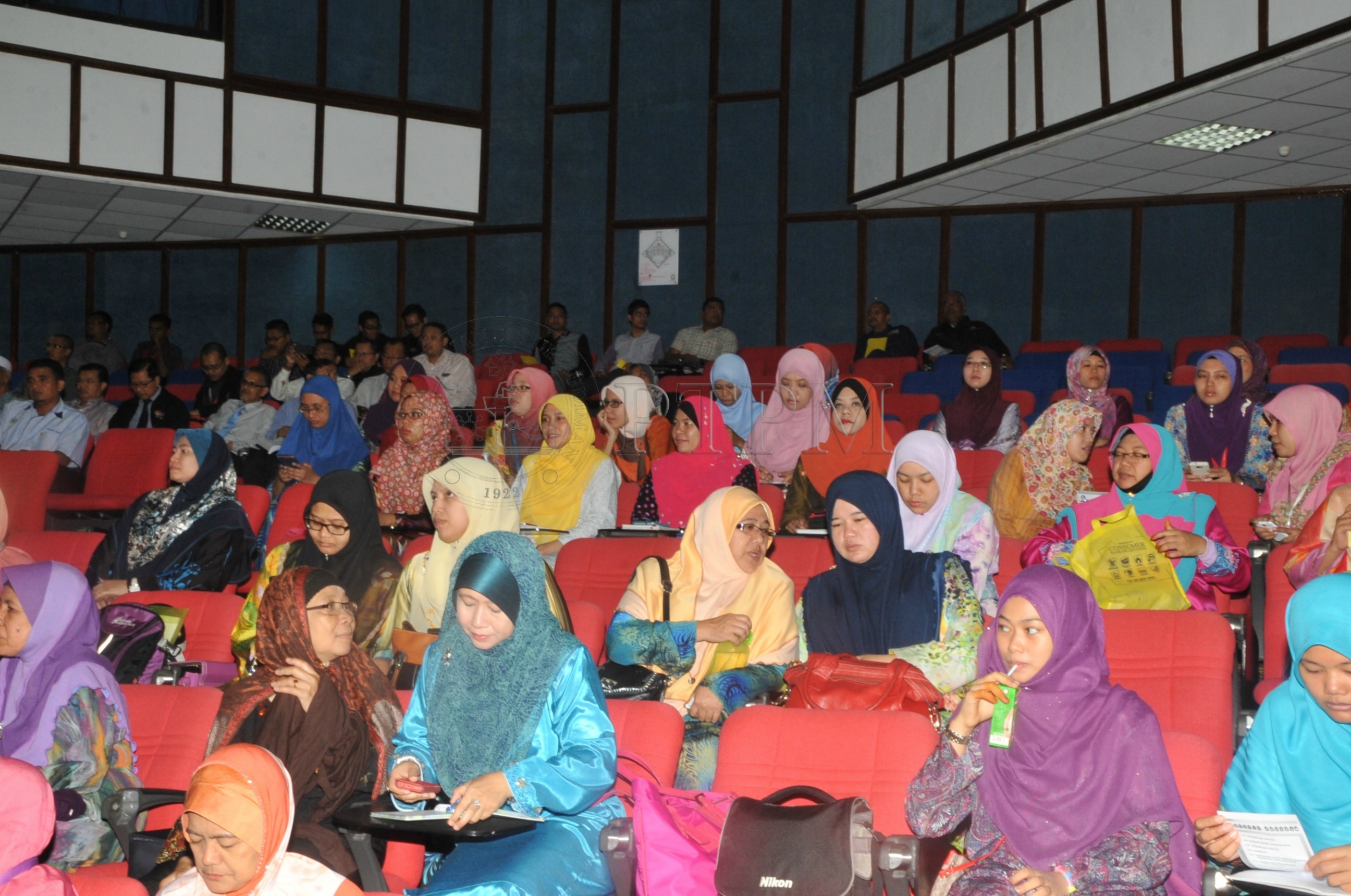 PRO 14 109 HIJRAHPRO 8479